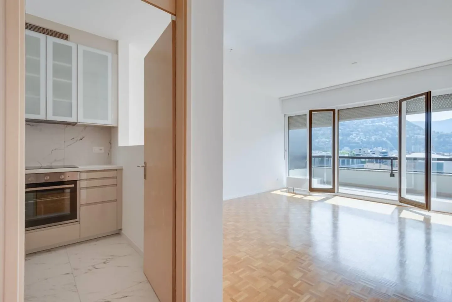 Appartamento ristrutturato a Lugano - Foto 7 di 8