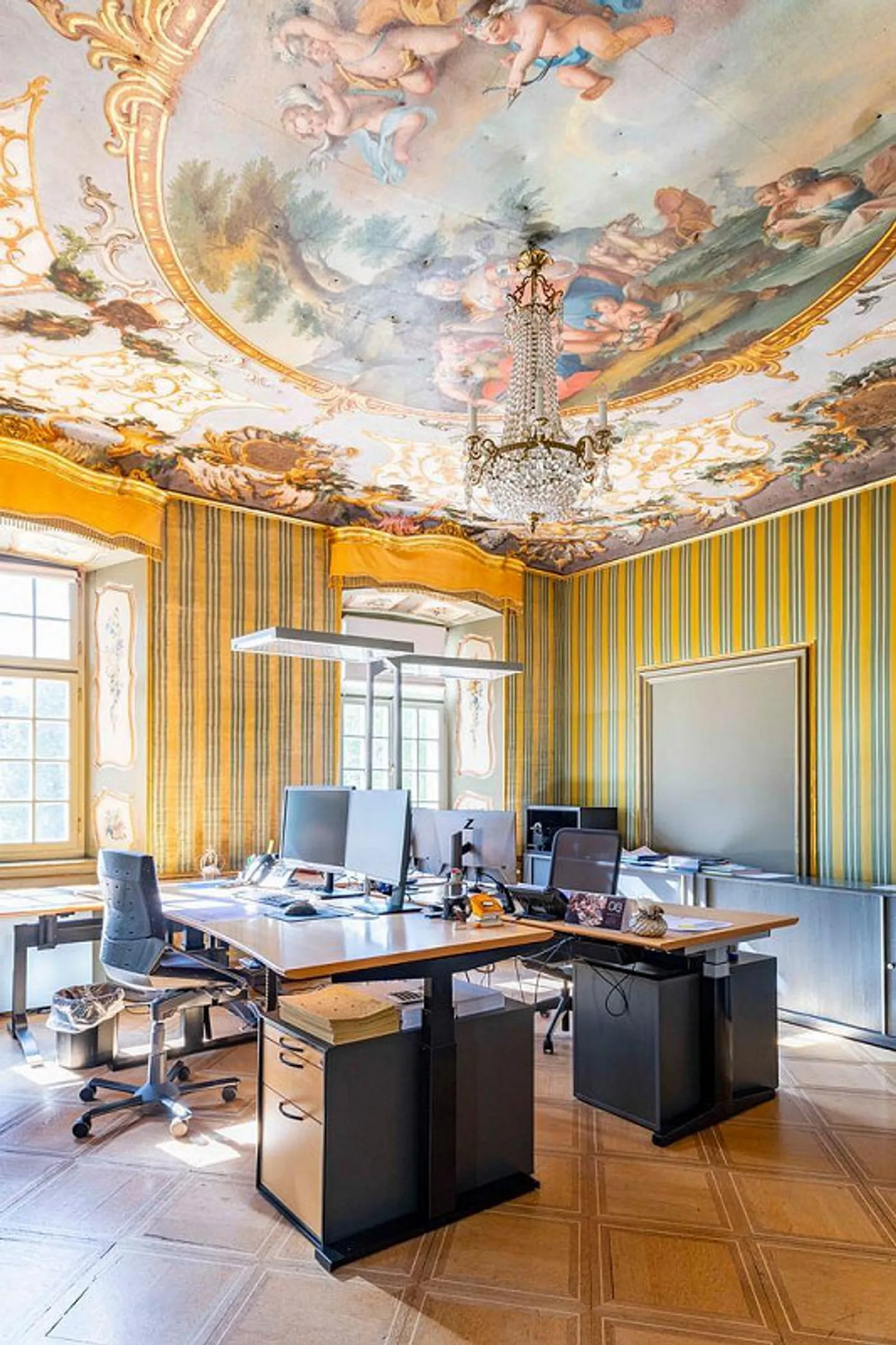 Votre siège social représentatif dans un bâtiment baroque élevé - Photo 7 sur 9