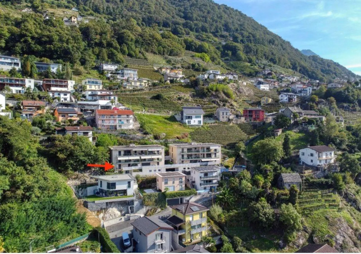 3½-Zimmer-Wohnung mit Garten, freiem Blick und 2 Parkplätzen. Rent to buy möglich - Foto 1 von 7