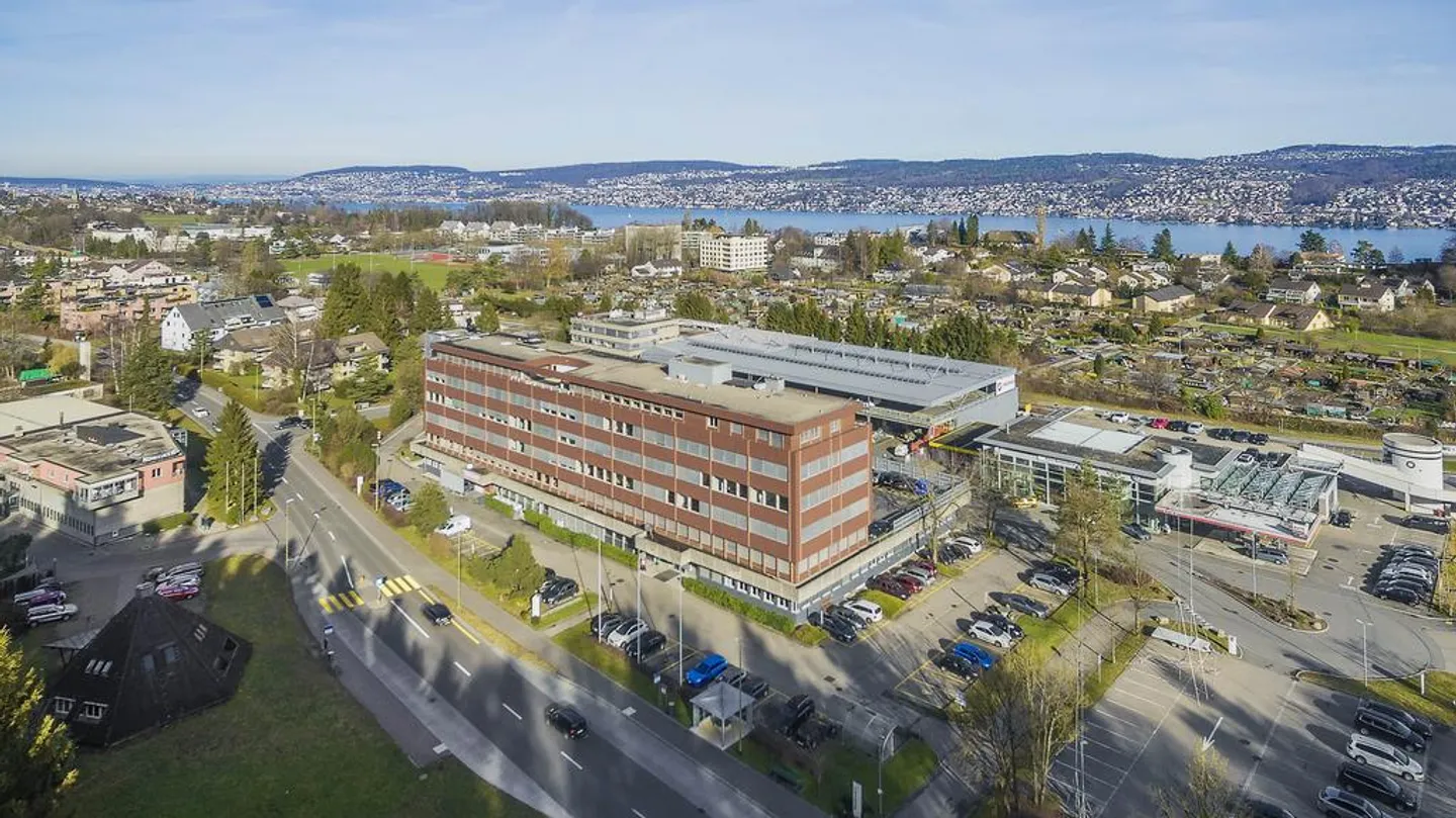 Simple Workspace Rüschlikon - Furnished Office Spaces for Rent - Photo 2 of 8