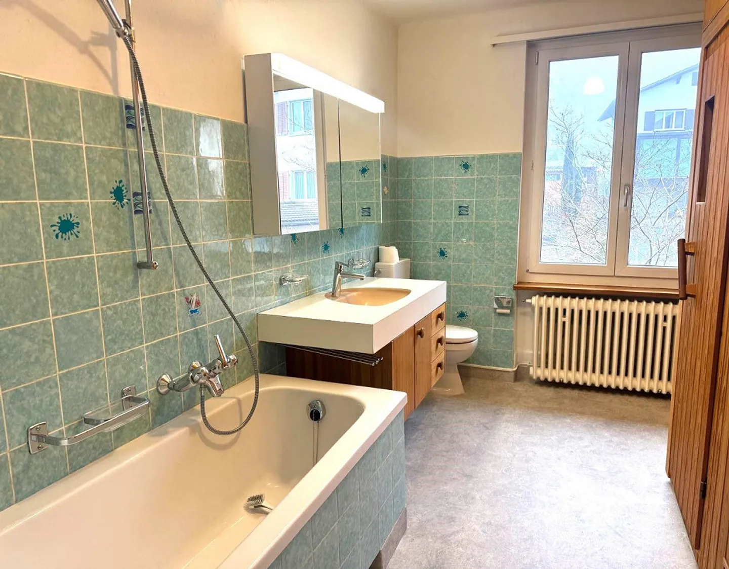 Spacious 5 1/2-room old apartment in the heart of Schwyz - Photo 9 of 9