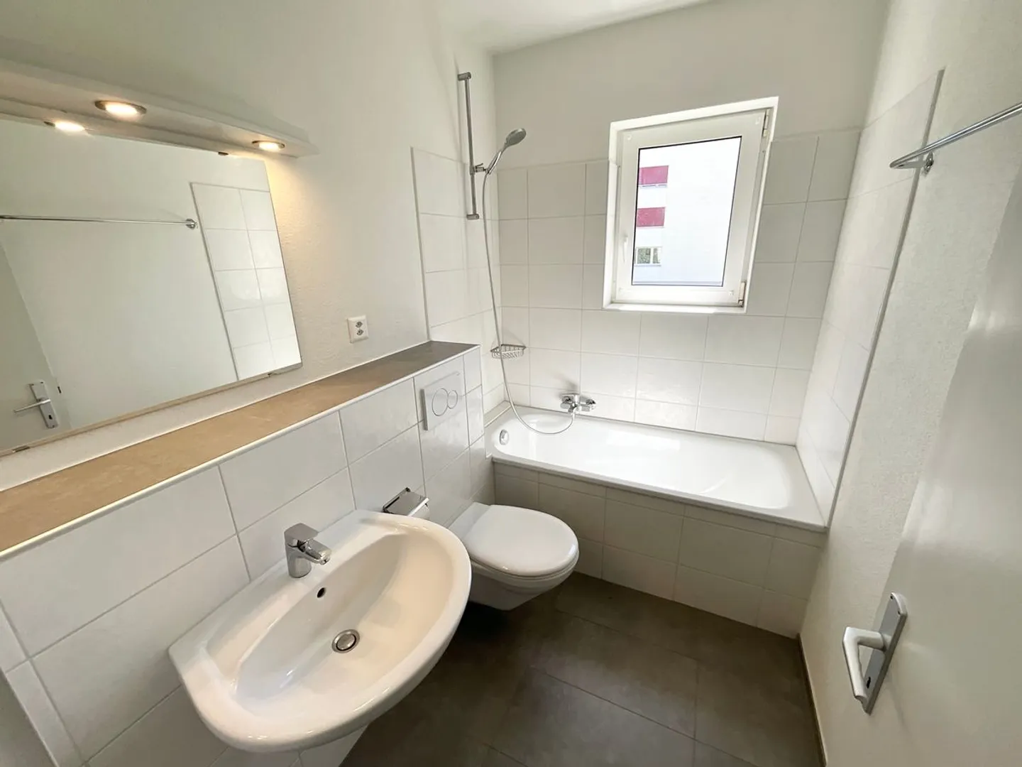 Appartement charmant avec 3.5 pièces - Photo 7 sur 8
