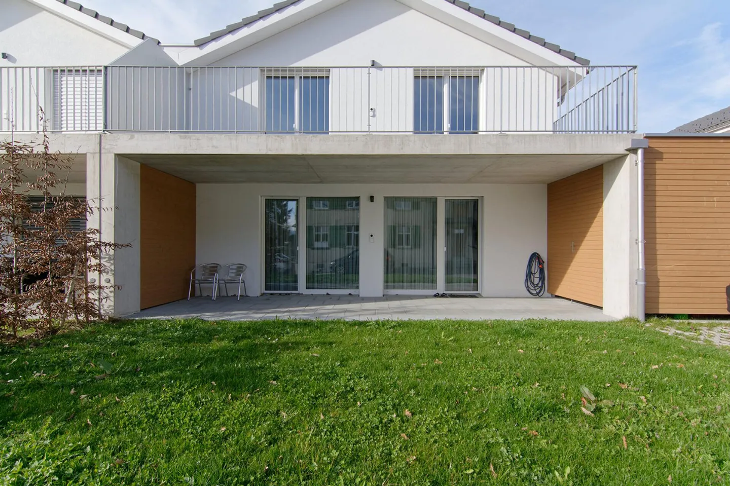 Nearly new 5.5-room terraced house - Photo 1 of 8