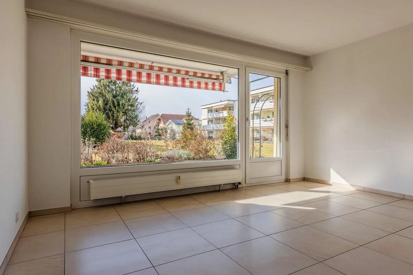 Appartement de jardin 4,5 pièces, rez-de-chaussée - Photo 6 sur 13