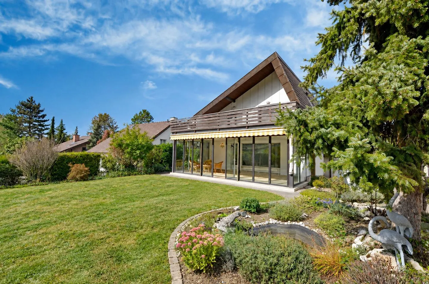 Une maison dans la verdure avec vue à Hofstetten SO - Photo 1 sur 9