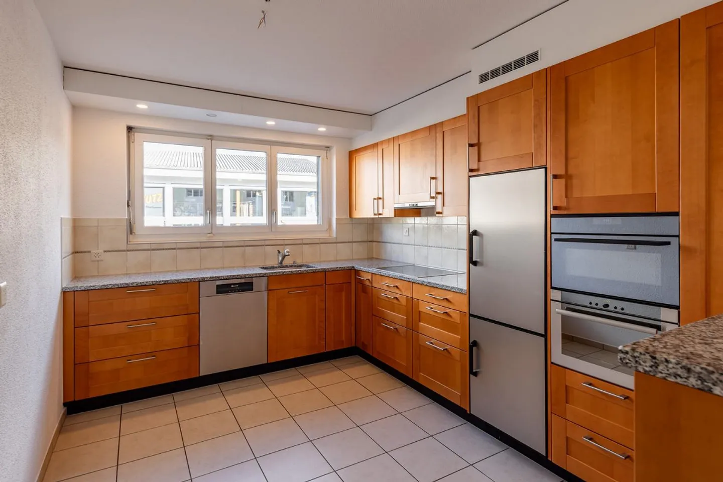 Appartement de jardin 4,5 pièces, rez-de-chaussée - Photo 4 sur 13