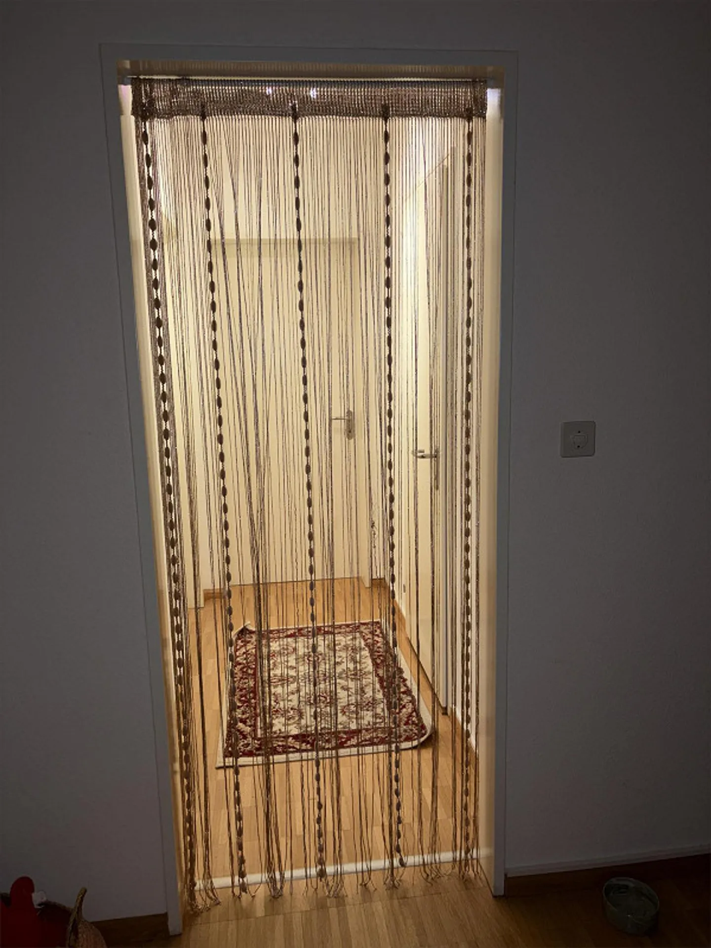 Modern 2.5-room apartment with two balconies - Photo 5 of 19