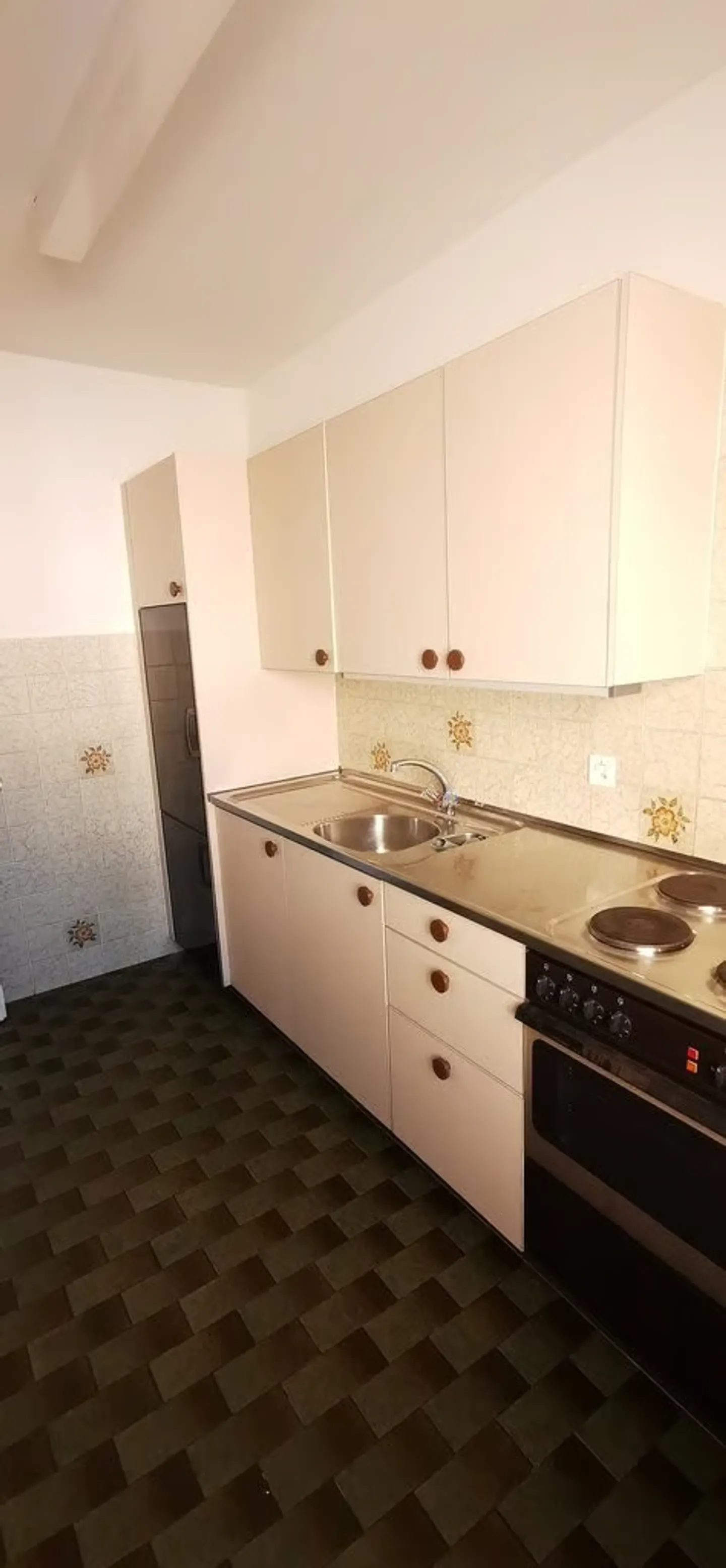 Cozy 3-room apartment near the barracks - Photo 4 of 7