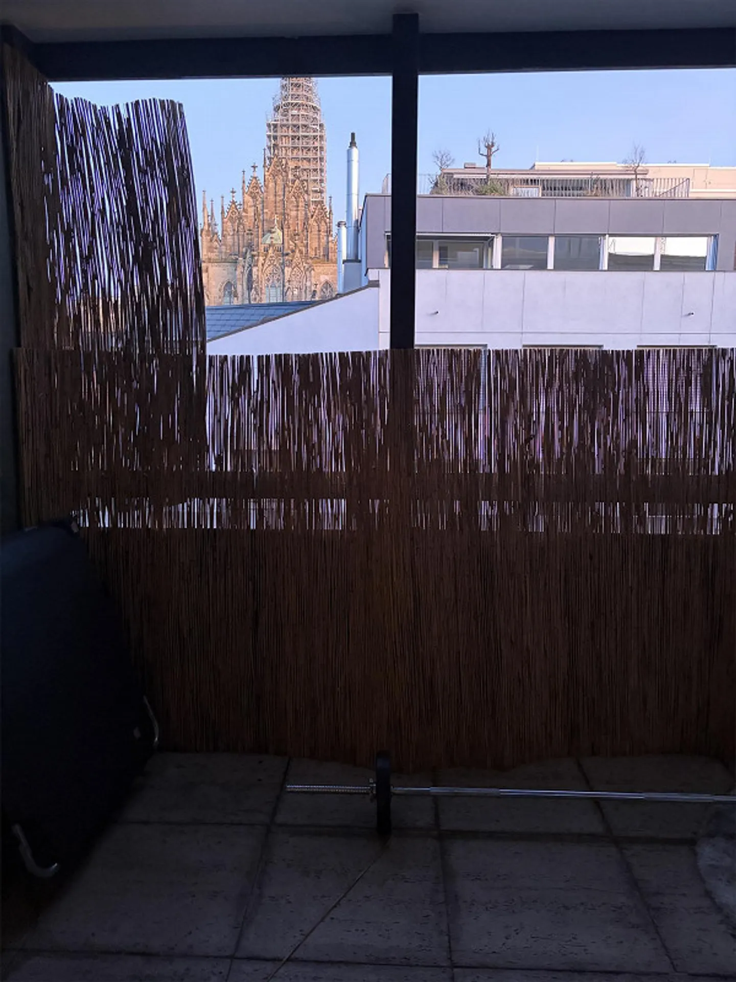 Modern 2.5-room apartment with two balconies - Photo 12 of 19