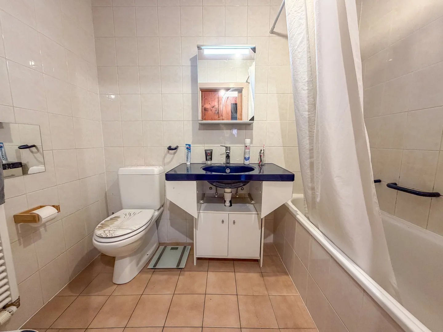Maison indépendante avec bâtiment locatif et diverses extensions - Photo 22 sur 27