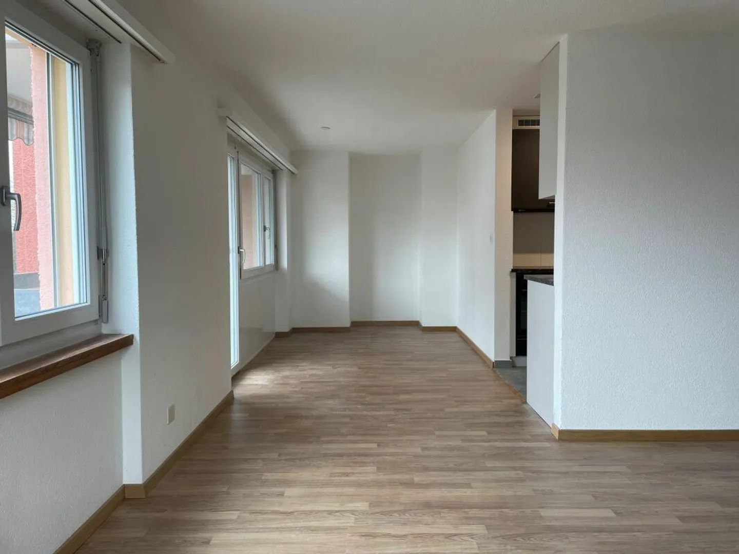 Bella appartamento familiare nel cuore di Amriswil con ascensore, parco giochi per bambini e grande balcone - Foto 2 di 14