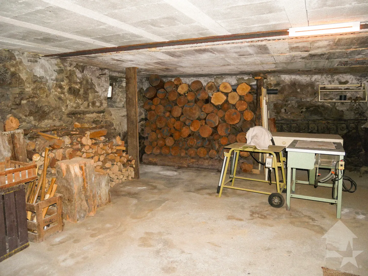 Authentic and spacious 18th-century village house - Photo 37 of 38