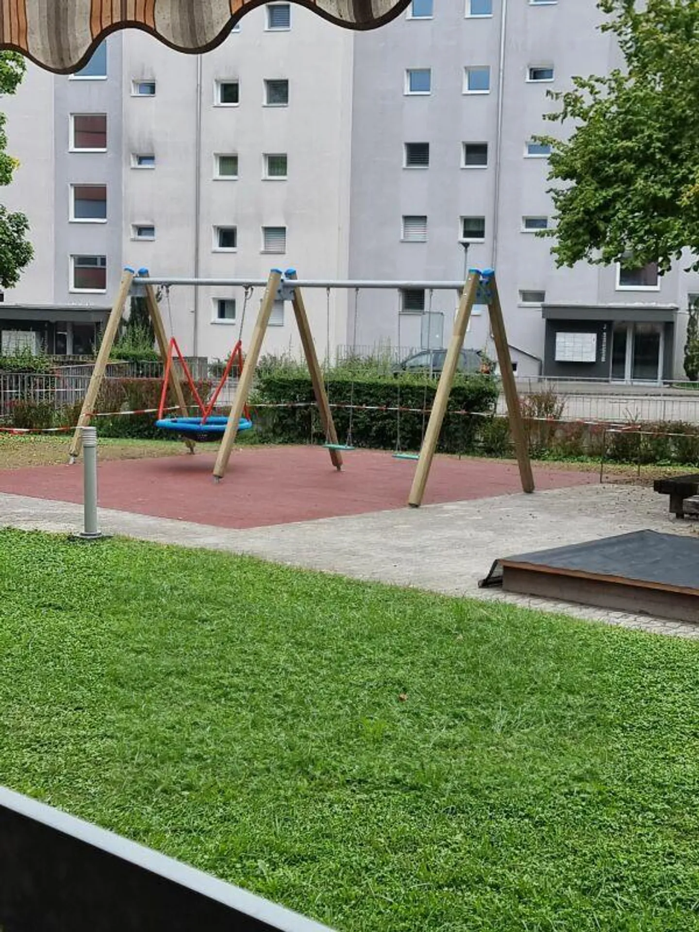 Bella appartamento familiare nel cuore di Amriswil con ascensore, parco giochi per bambini e grande balcone - Foto 13 di 14
