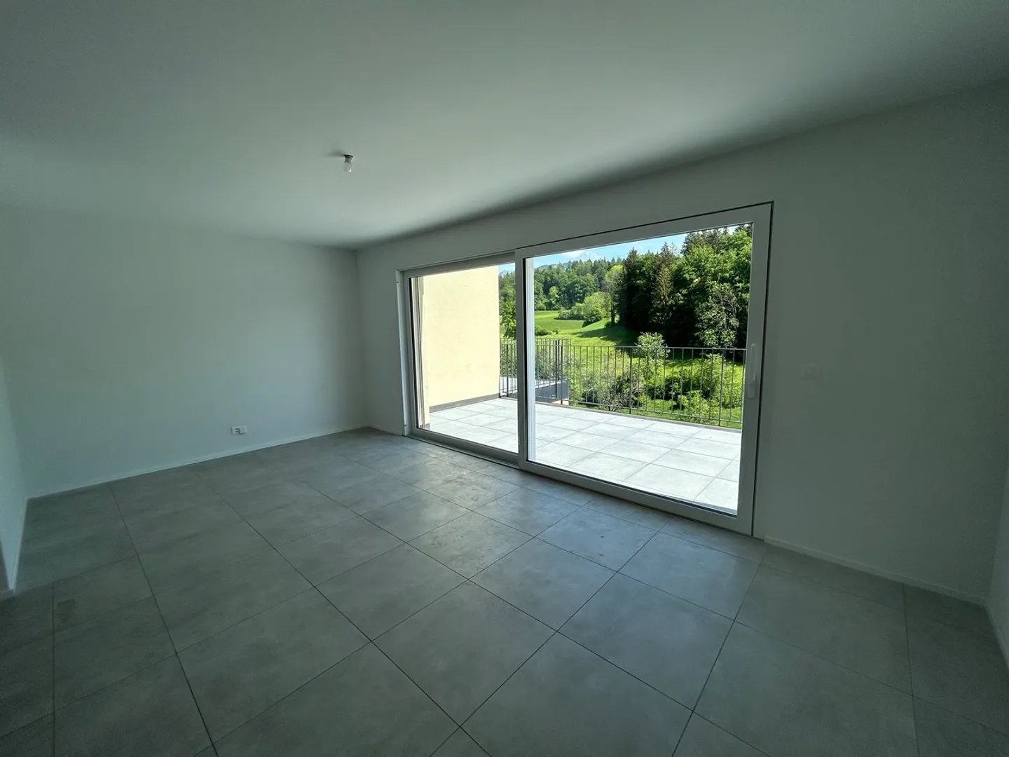 Stupendo appartamento di 4,5 stanze con grande balcone - Foto 3 di 8
