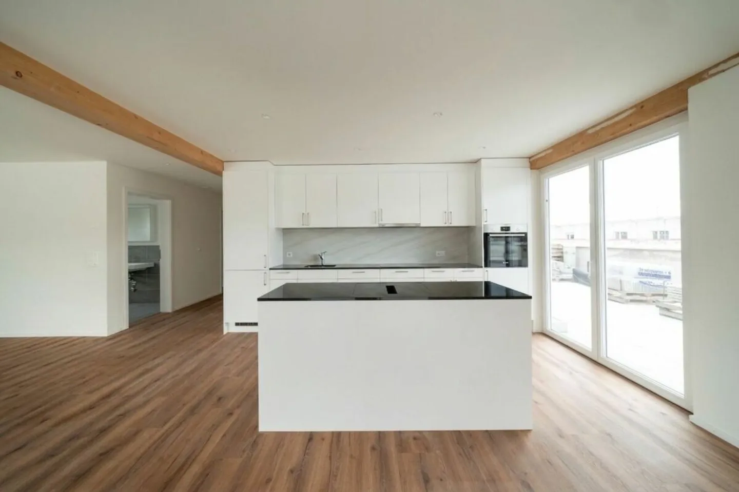 Modern Attic Apartment with Terrace - Photo 6 of 14
