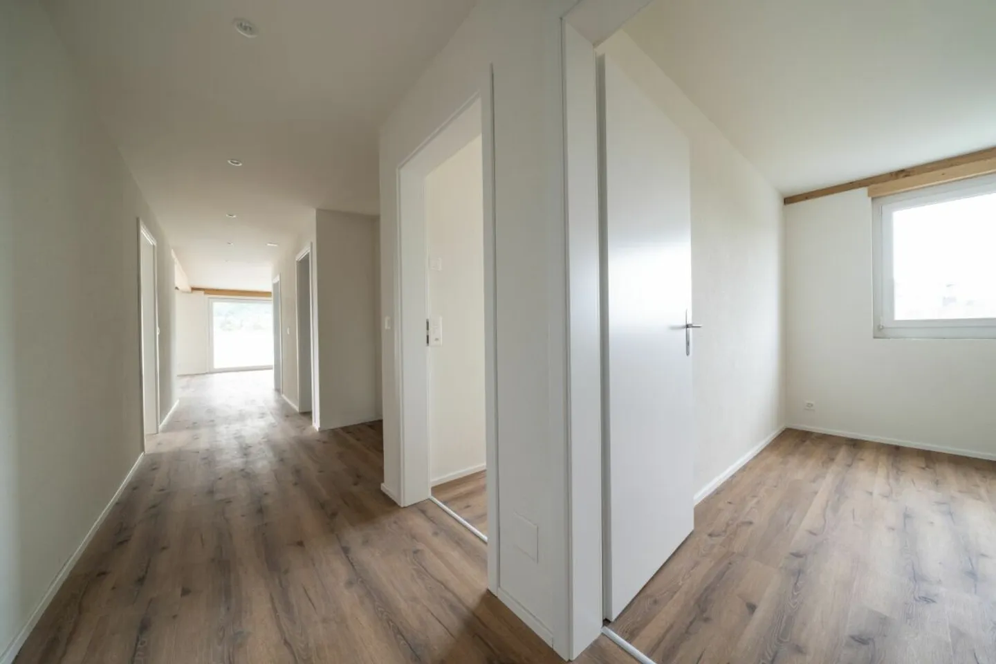 Modern Attic Apartment with Terrace - Photo 10 of 14
