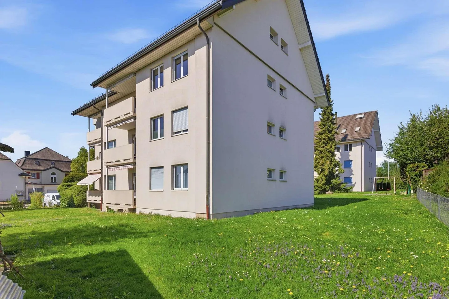 Well-maintained 4.5-room apartment in a family-friendly central location in... - Photo 1 of 12