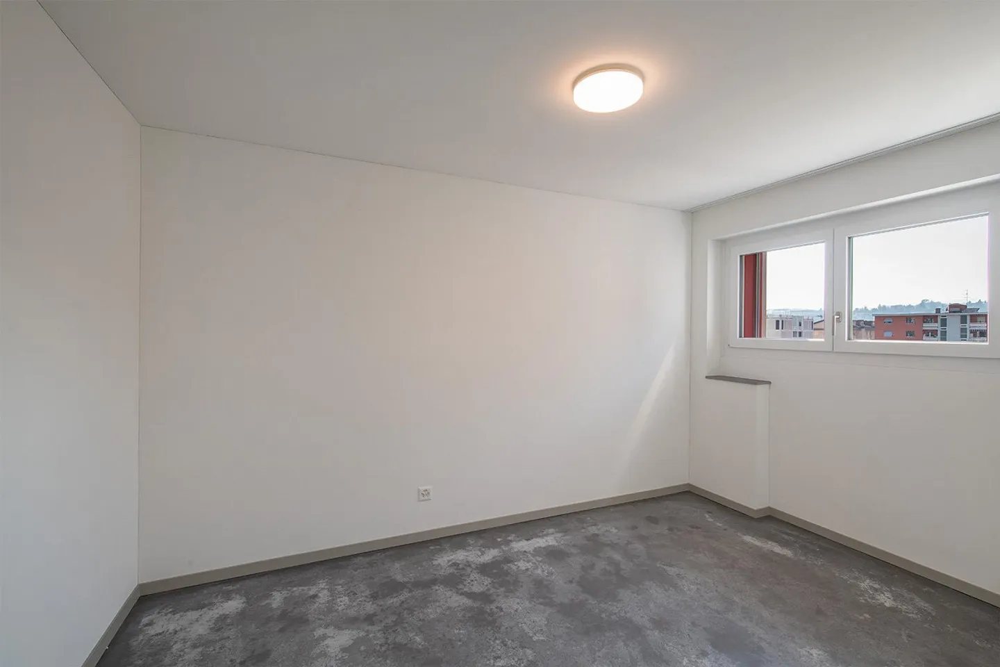 Appartamento di 2.5 locali nelle vicinanze di tutte le comodità a L... - Foto 3 di 3