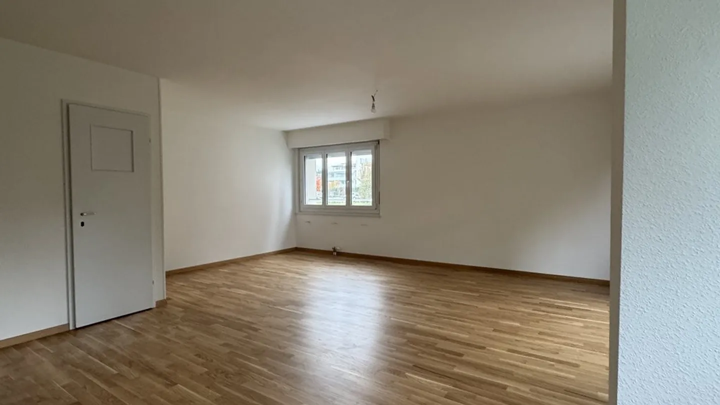 Renovierte 3,5-Zimmer-Wohnung im 1. Stock - Foto 5 von 11