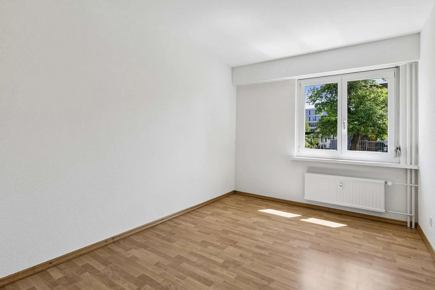 Well-maintained 4.5-room apartment in a family-friendly central location in... - Photo 11 of 12