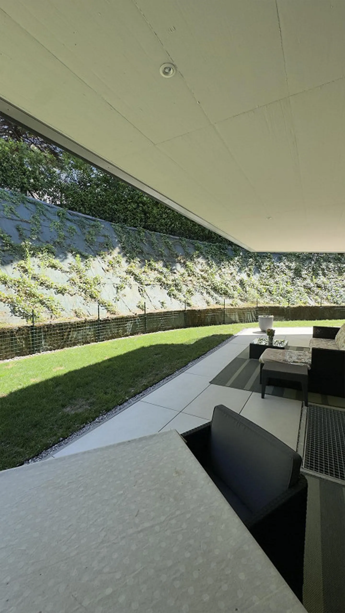 Montagnola : élégant appartement de 2,5 pièces avec jardin - Photo 7 sur 8