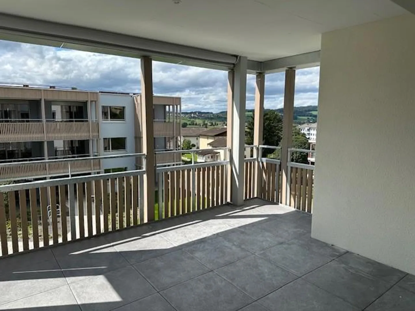 Dans un emplacement rural avec d'excellentes connexions de transport - Photo 4 sur 5