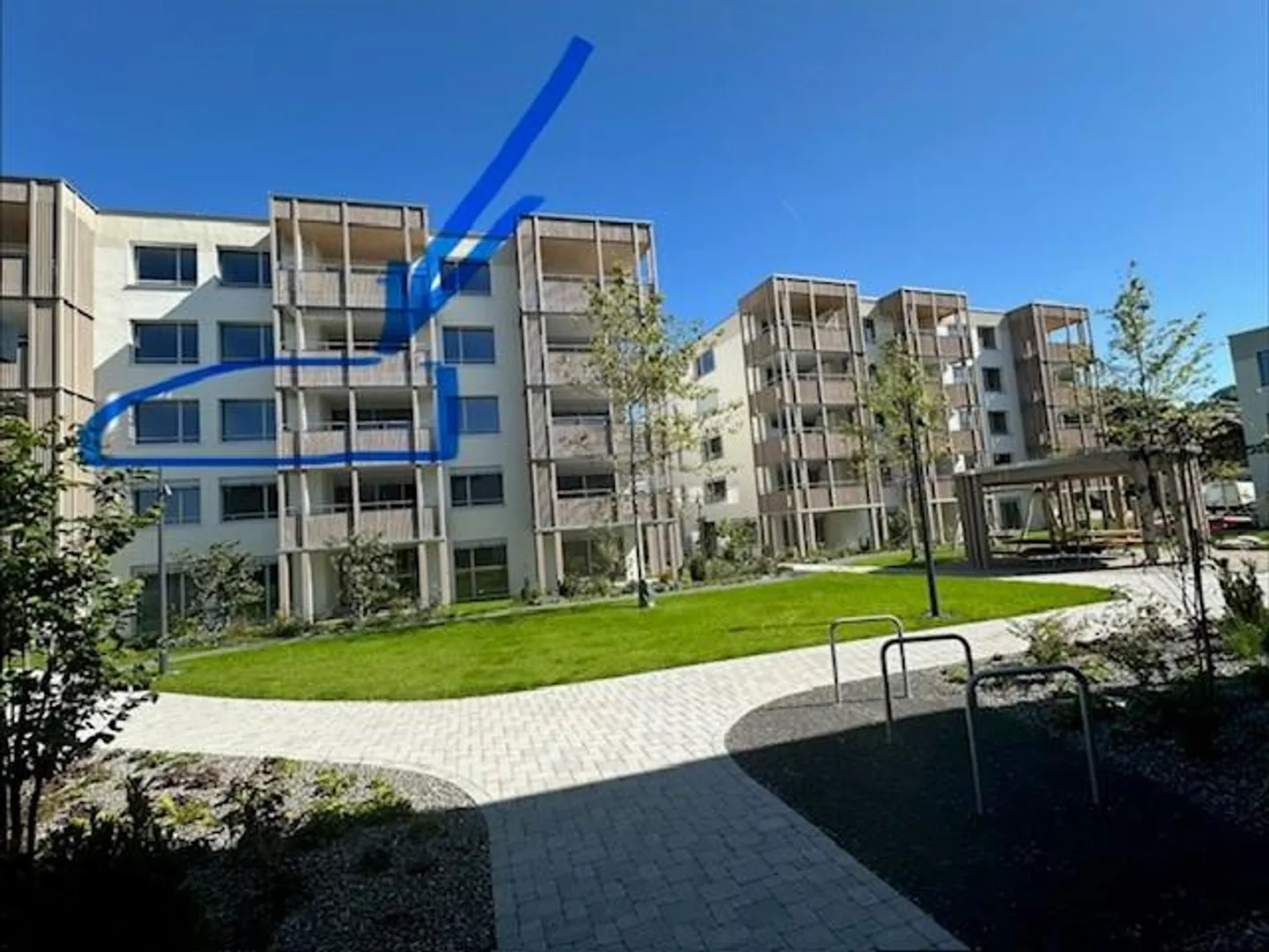 Dans un emplacement rural avec d'excellentes connexions de transport - Photo 5 sur 5