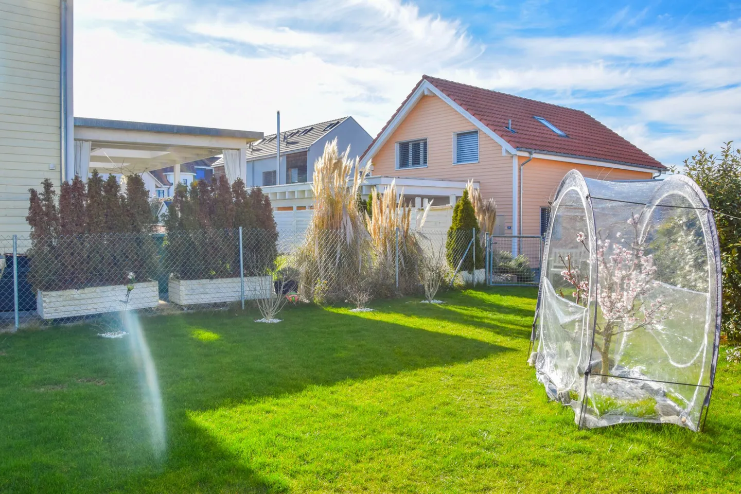 Casa bifamiliare di 5,5 stanze in una posizione adatta alle famiglie a Zuben - Foto 16 di 18