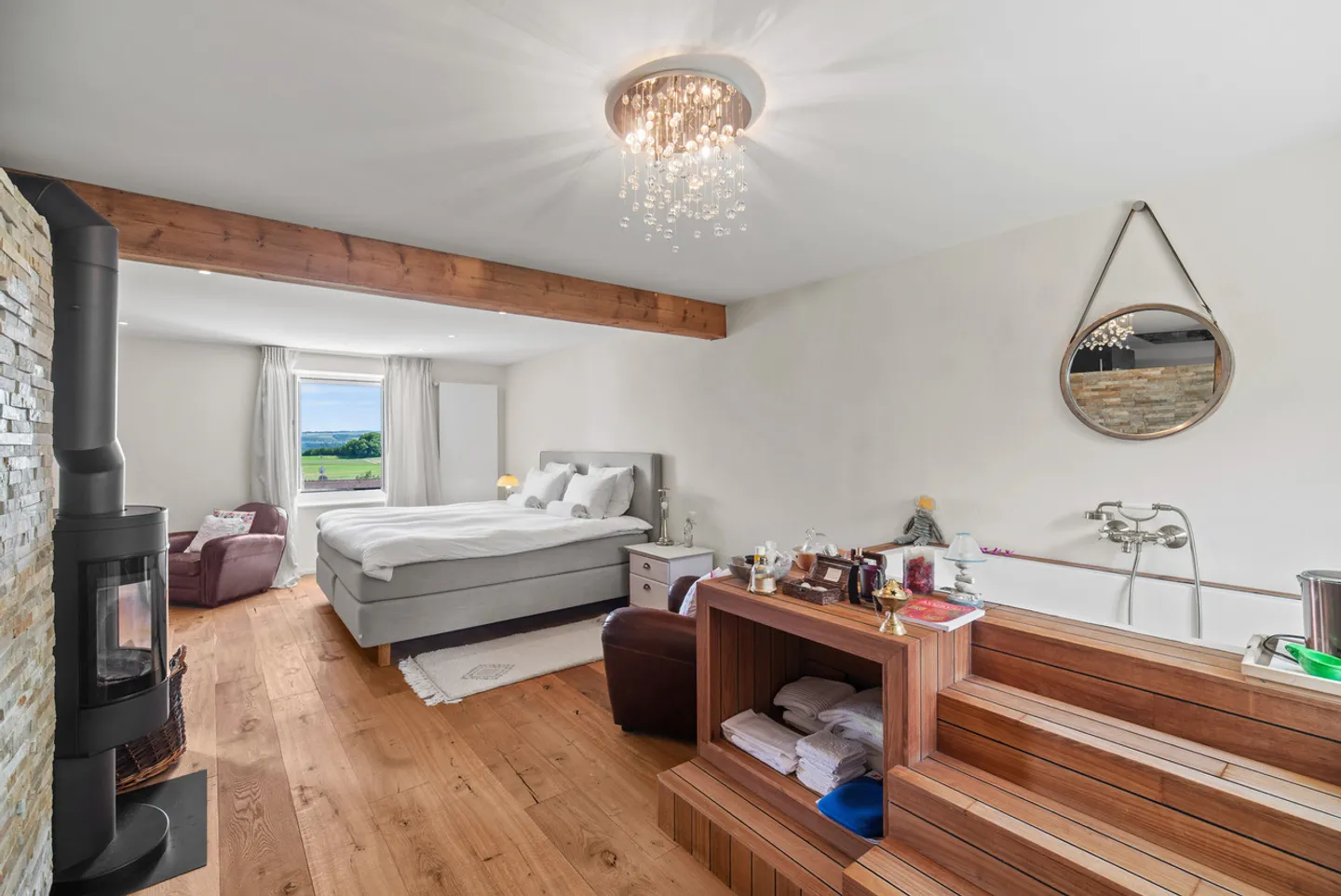 Charmante Immobilie mit 3 Einheiten auf einem schönen Grundstück in Giez - Foto 9 von 17