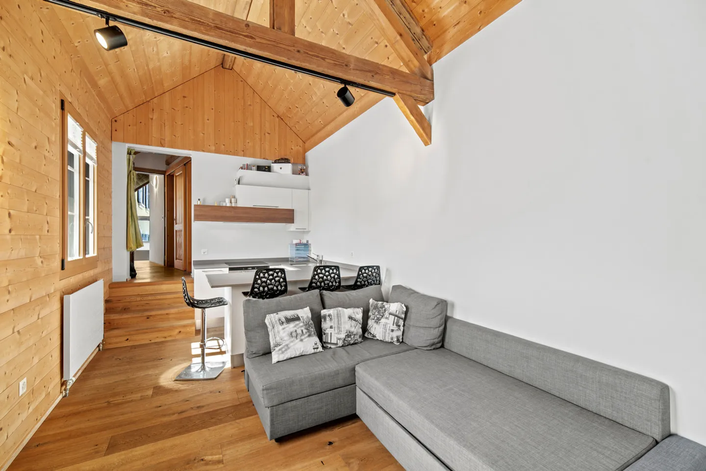 Charmante Immobilie mit 3 Einheiten auf einem schönen Grundstück in Giez - Foto 15 von 17