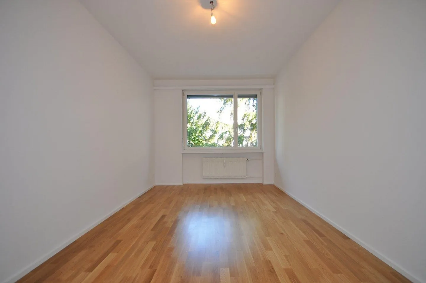 Appartement 2 pièces élégant avec balcon dans un emplacement central cherche locataire... - Photo 3 sur 7