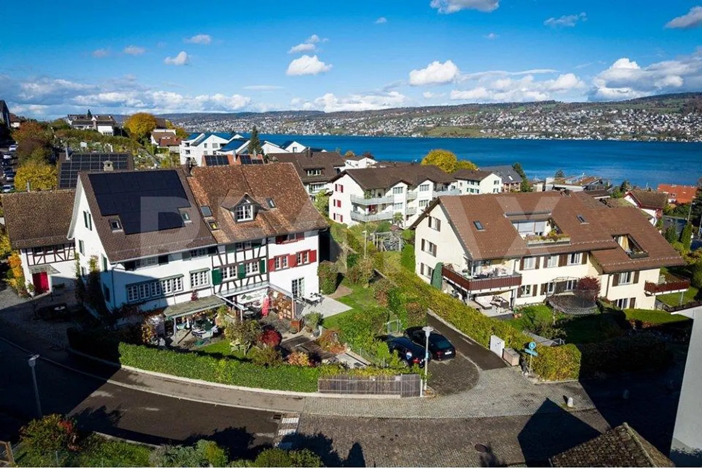 Maison de coin de 5 pièces fraîchement rénovée avec vue sur le lac ! - Photo 13 sur 13