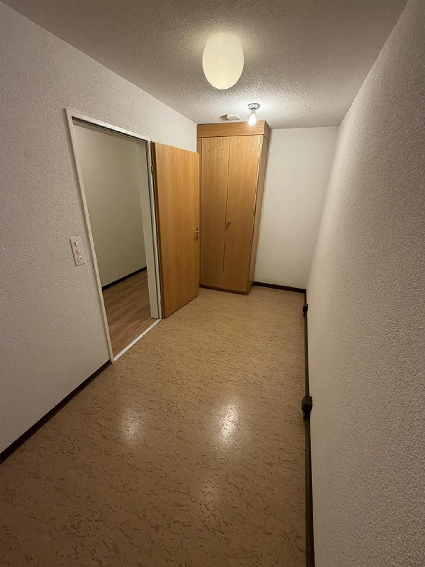 Studio/Workshop/Storage Rooms for Rent (6.5 - 15.5m²) - Photo 4 of 5