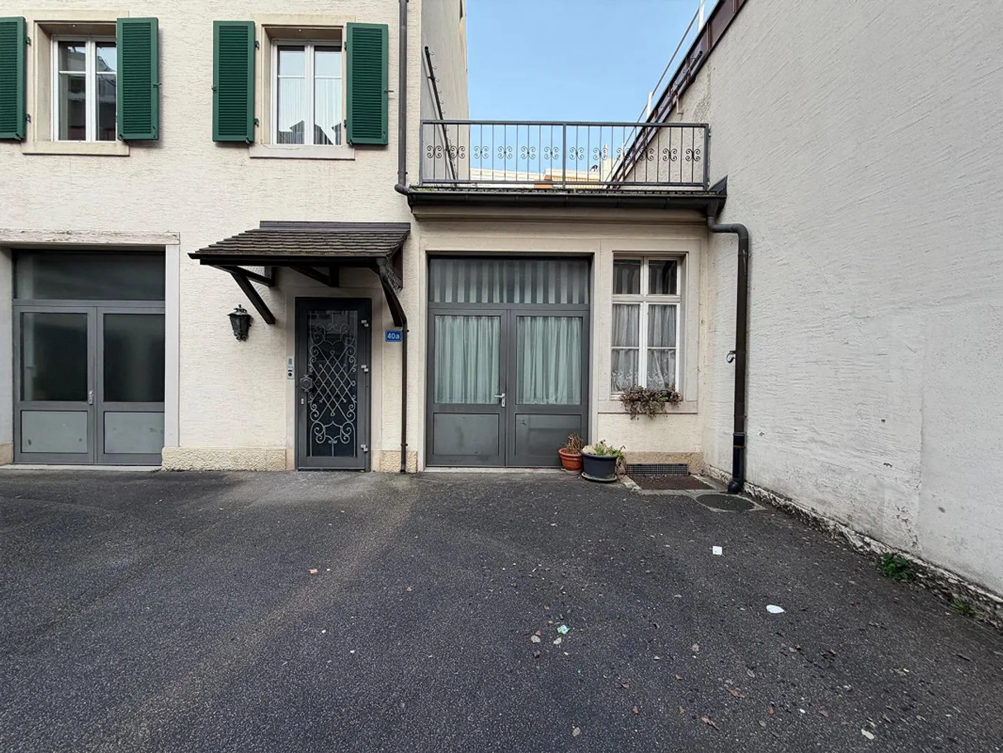 Charming Old Building Apartment - Photo 1 of 7