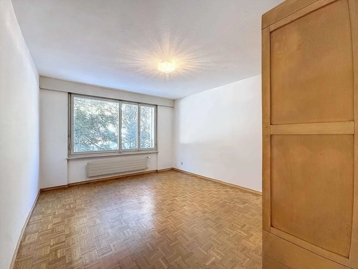 ESCLUSIVITÀ - APPARTAMENTO DI 3.5 STANZE - Foto 8 di 13