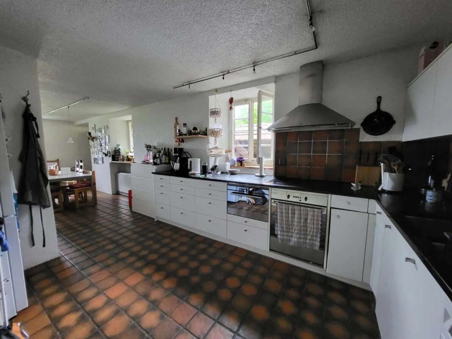 Unique farmhouse with plenty of outdoor space - Photo 2 of 9