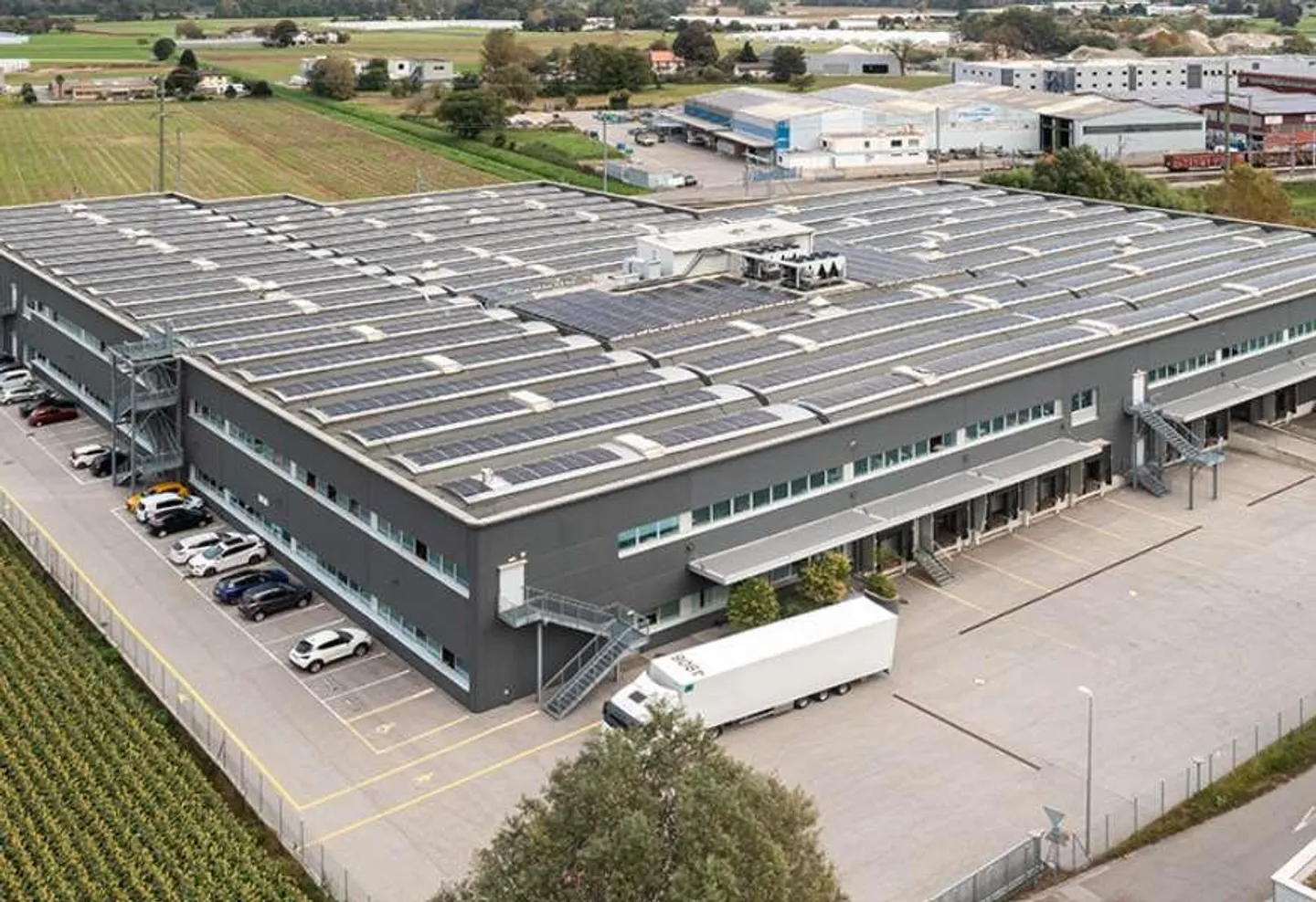Vente d'un grand espace logistique/laboratoire/de production - Contone - Photo 5 sur 11