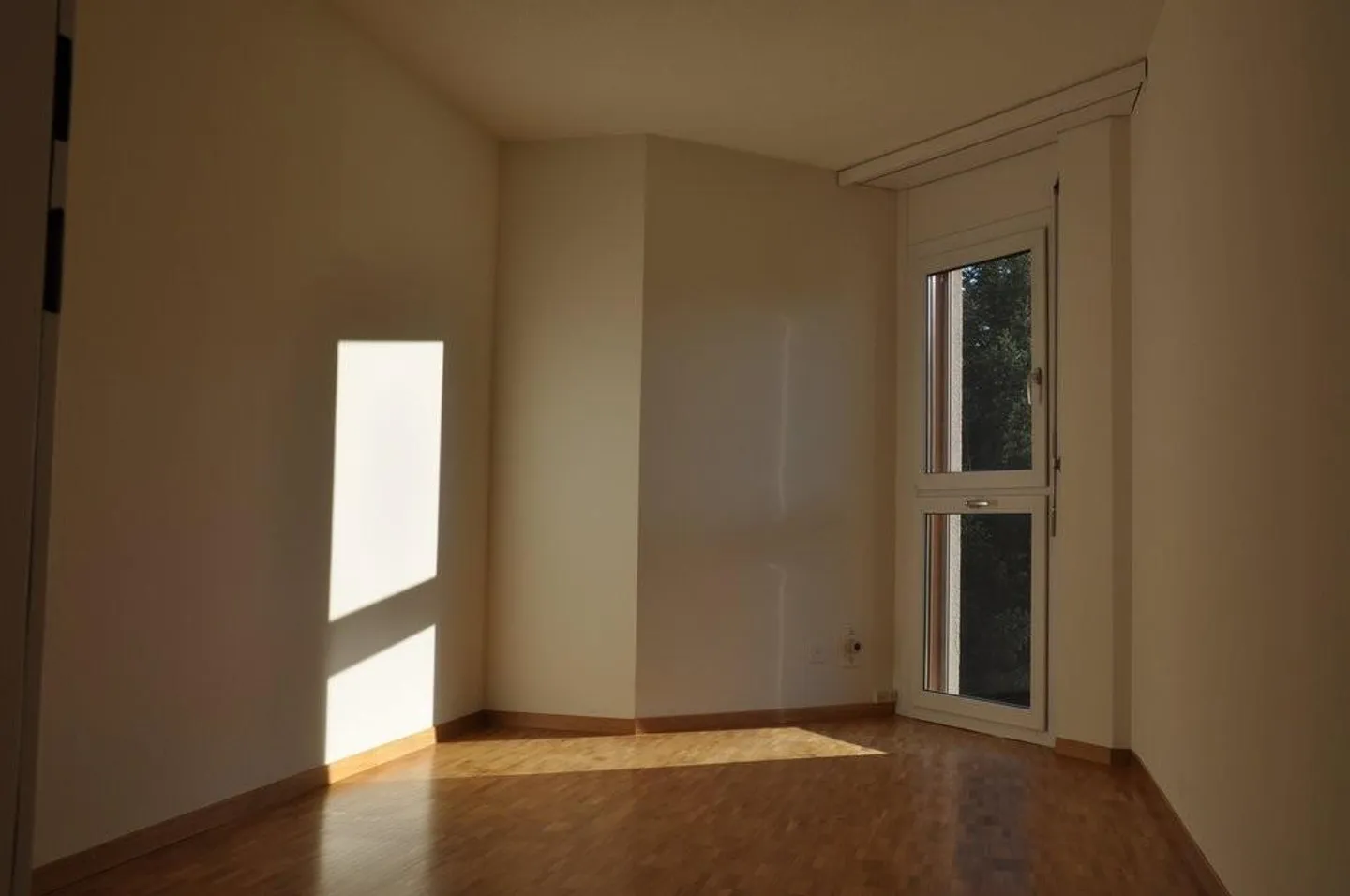 Schöne und grosse 3.5-Zi-Wohnung mit Eckbalkon - Photo 8 sur 9