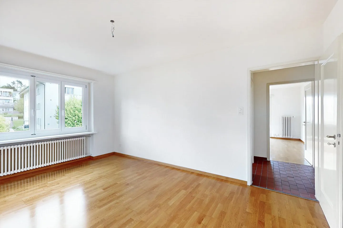 Quiet, beautiful residential area in Witikon - limited until September 2027! - Photo 3 of 4