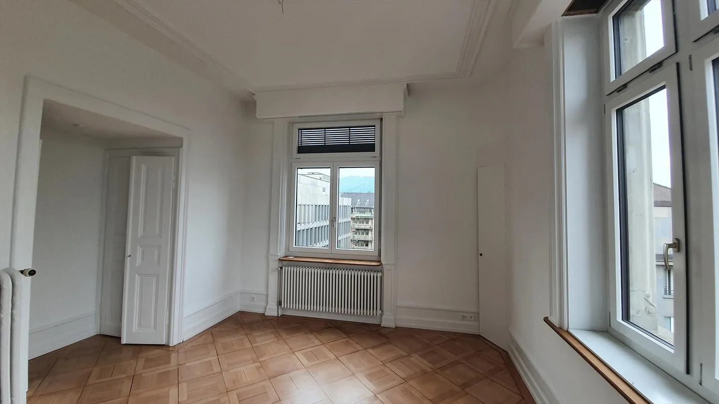 Logement de rêve exclusif dans la propriété historique "Château Rouge" - Photo 8 sur 13