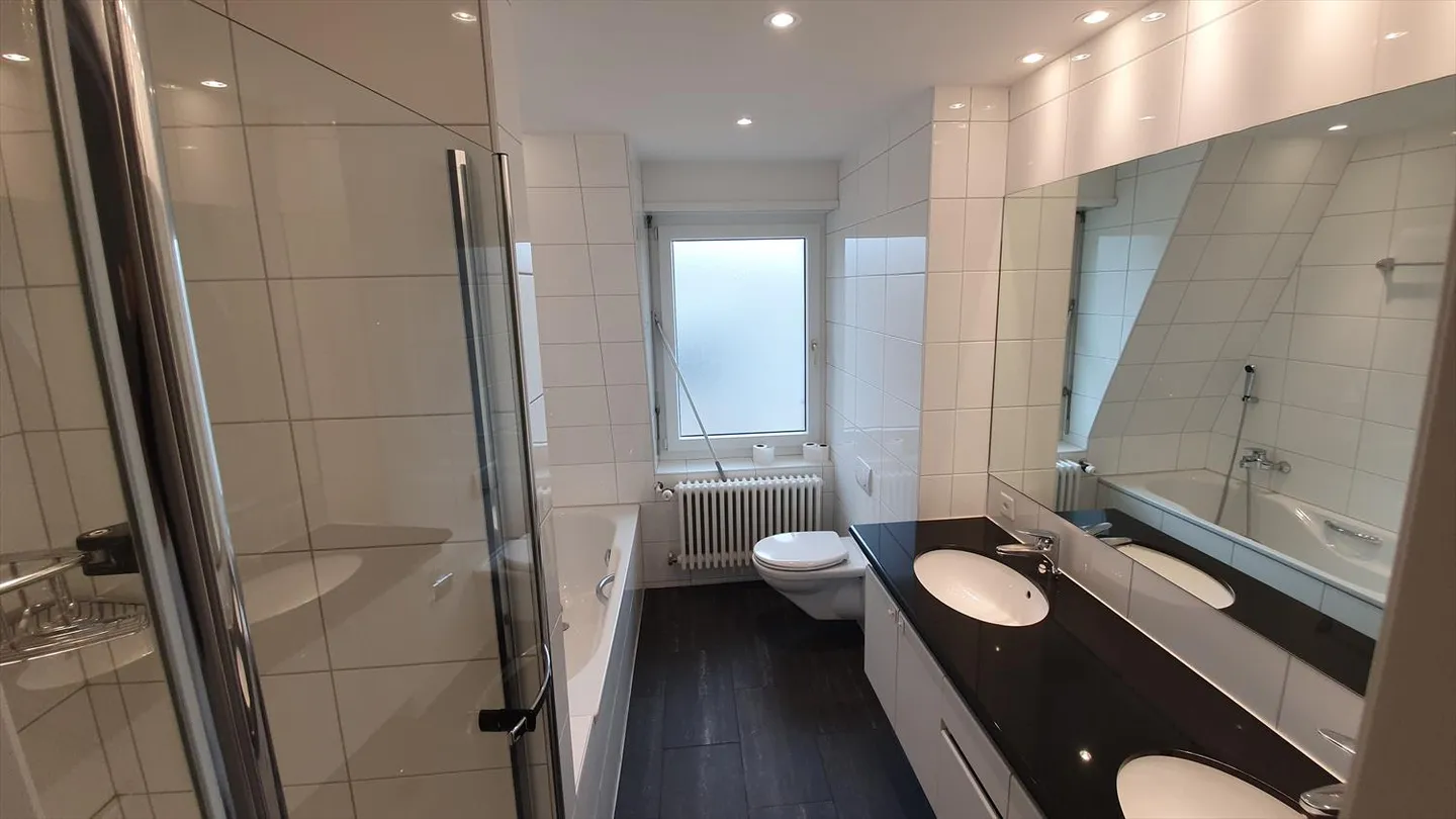 Logement de rêve exclusif dans la propriété historique "Château Rouge" - Photo 9 sur 13