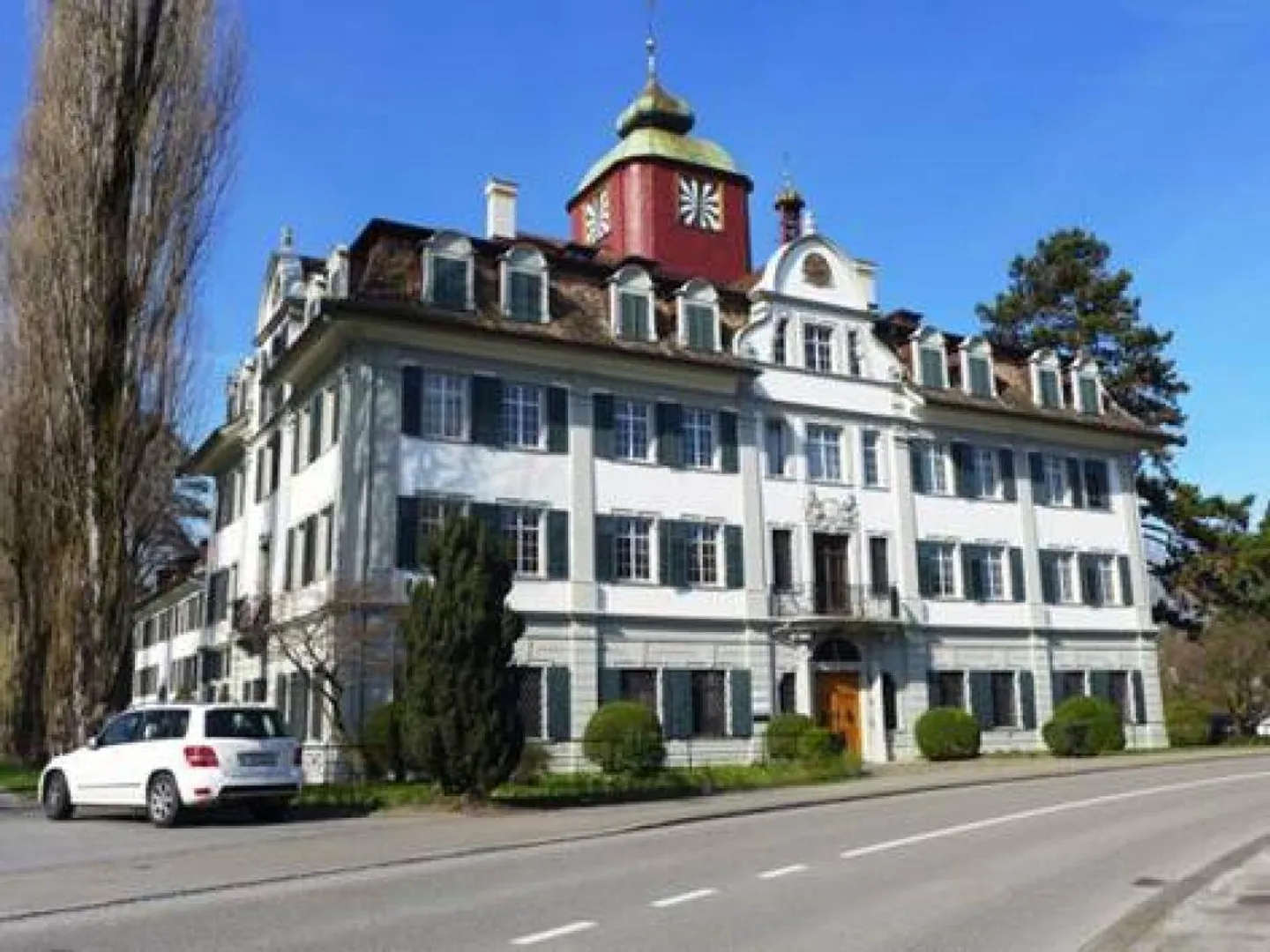 Aussenparkplätze - Foto 2 von 3