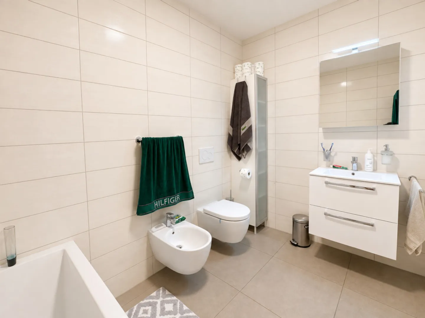 Attractive 4.5-room garden apartment in Manno - spacious living comfort with private garden - Photo 16 of 30