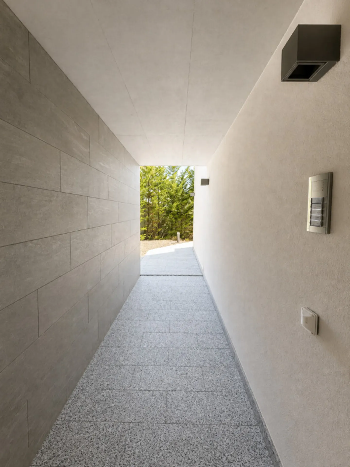 Attractive 4.5-room garden apartment in Manno - spacious living comfort with private garden - Photo 24 of 30