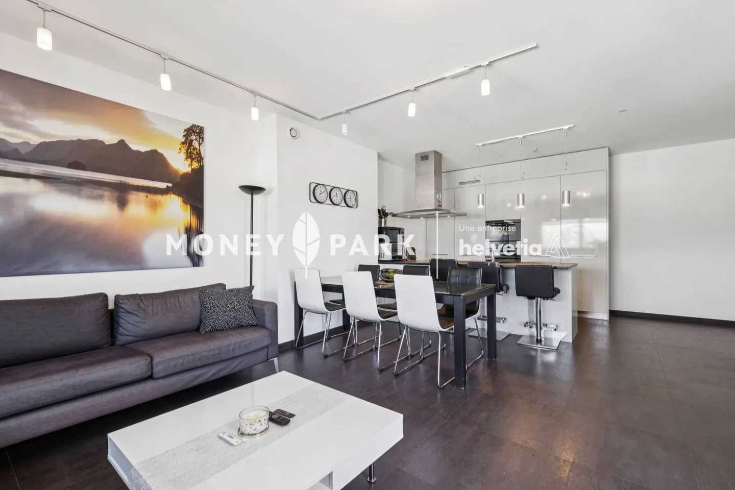 Modern 4.5-room apartment - Photo 2 of 12