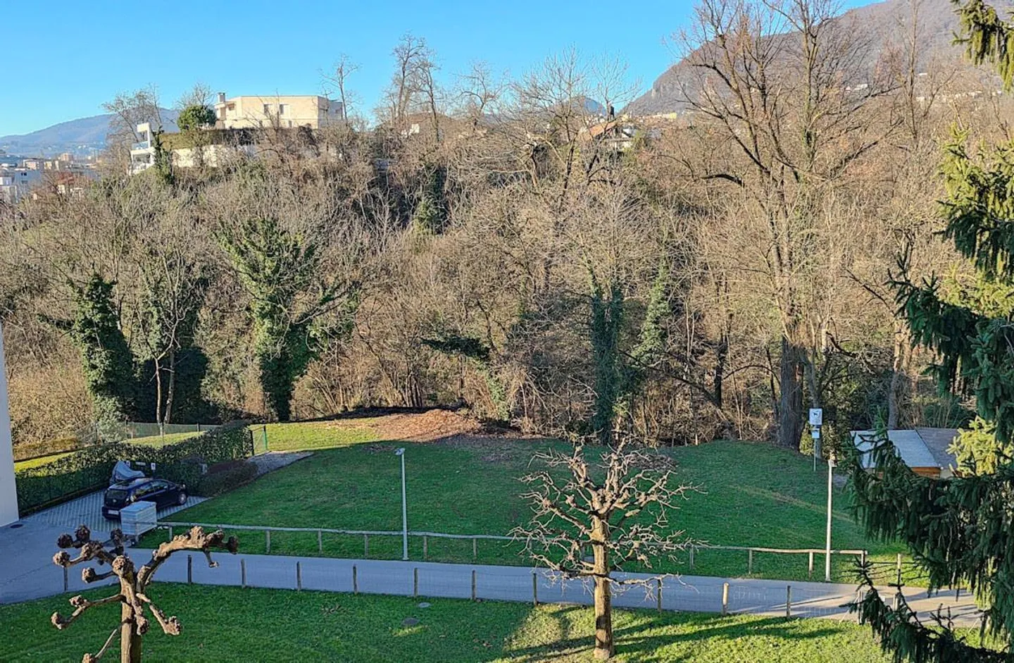 Appartement lumineux de 3,5 pièces avec balcon et vue panoramique à Vacallo - Photo 10 sur 12