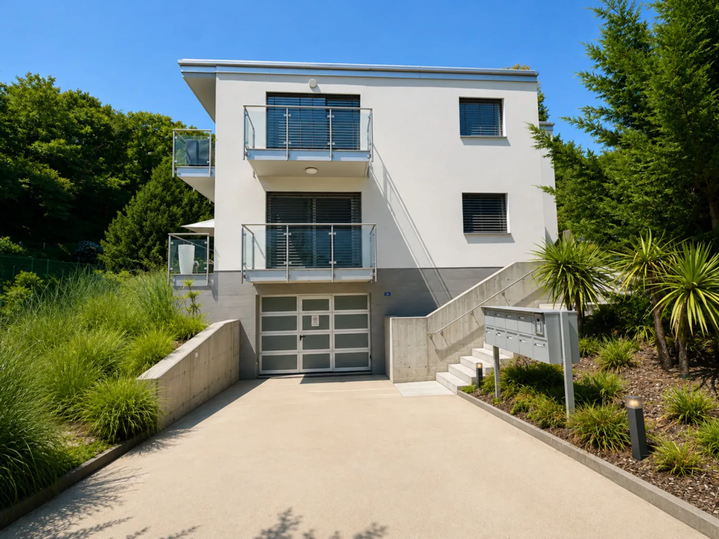 Attractive 4.5-room garden apartment in Manno - spacious living comfort with private garden - Photo 27 of 30