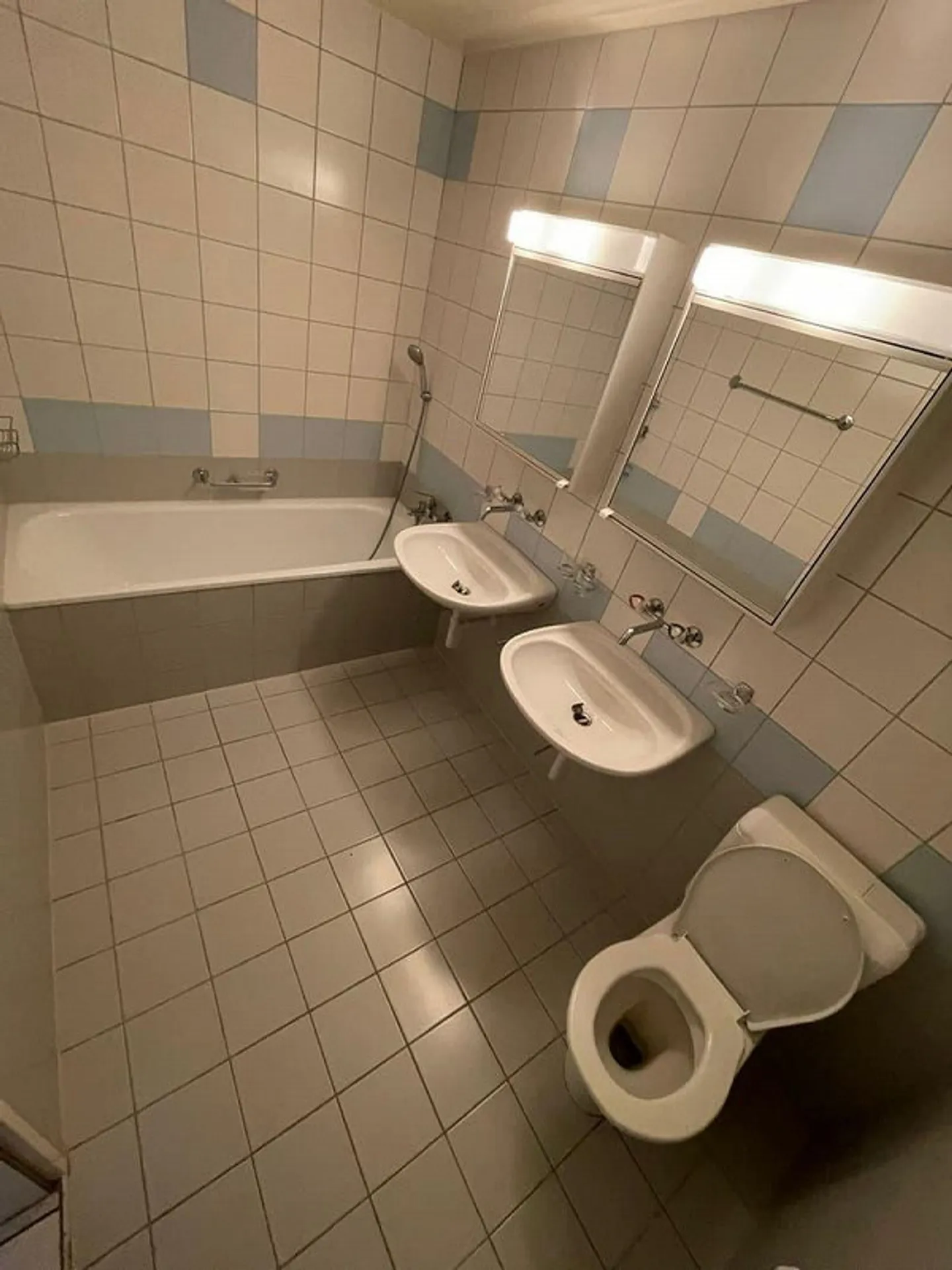 Grosszügige 4.5 Zimmerwohnung in Zwingen! - Foto 6 von 9