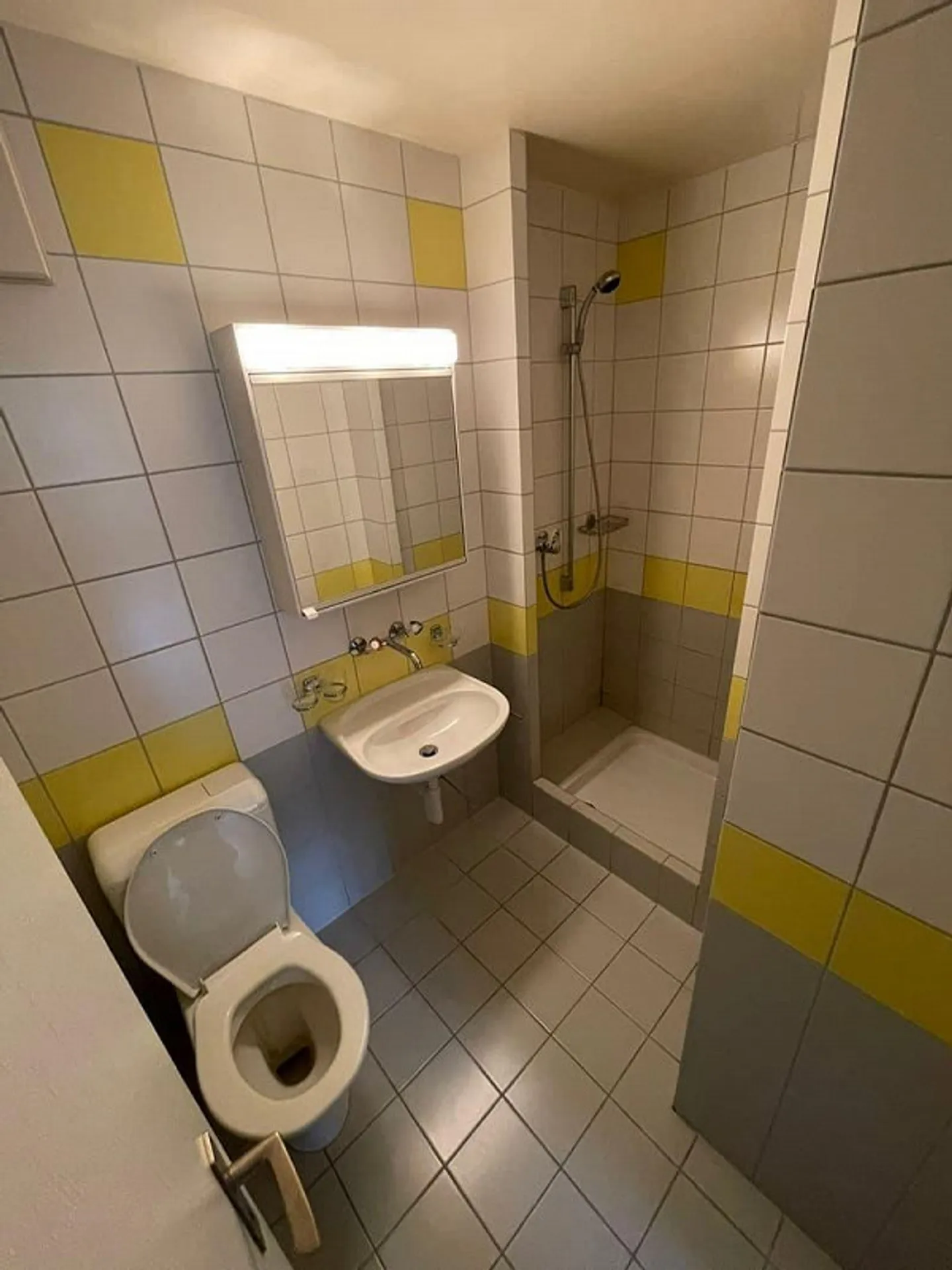 Grosszügige 4.5 Zimmerwohnung in Zwingen! - Foto 7 von 9