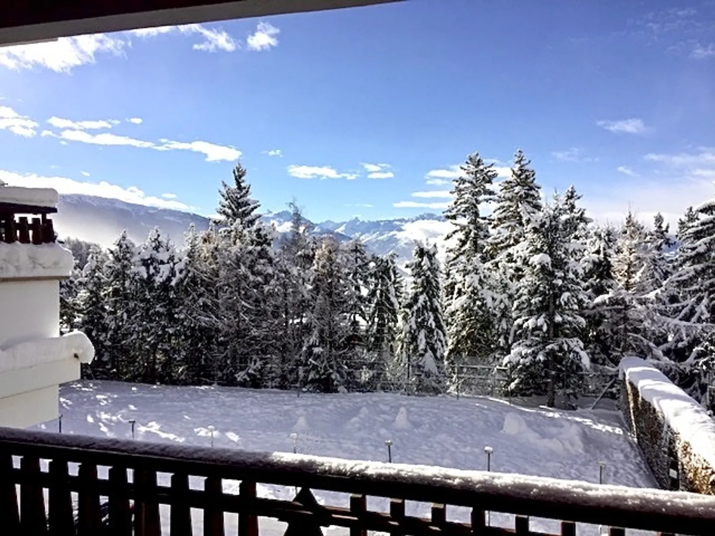 Charming Apartment with Mountain View - Photo 14 of 15